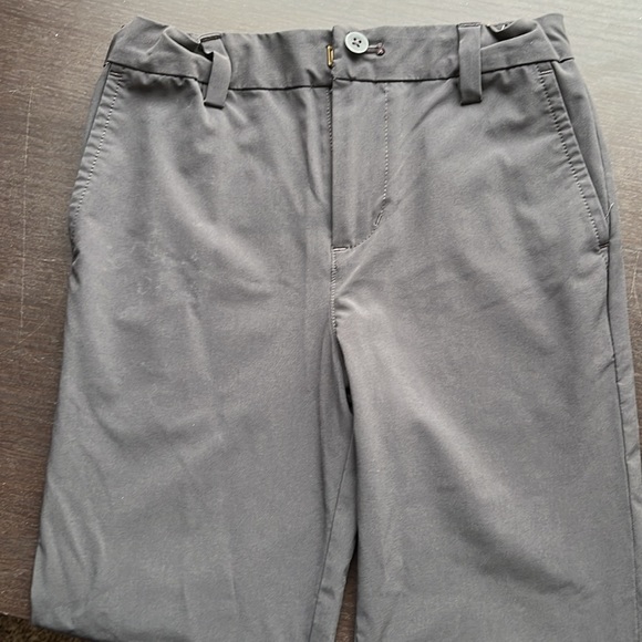 Vineyard Vines Kids Performance Pants - Picture 2 of 4